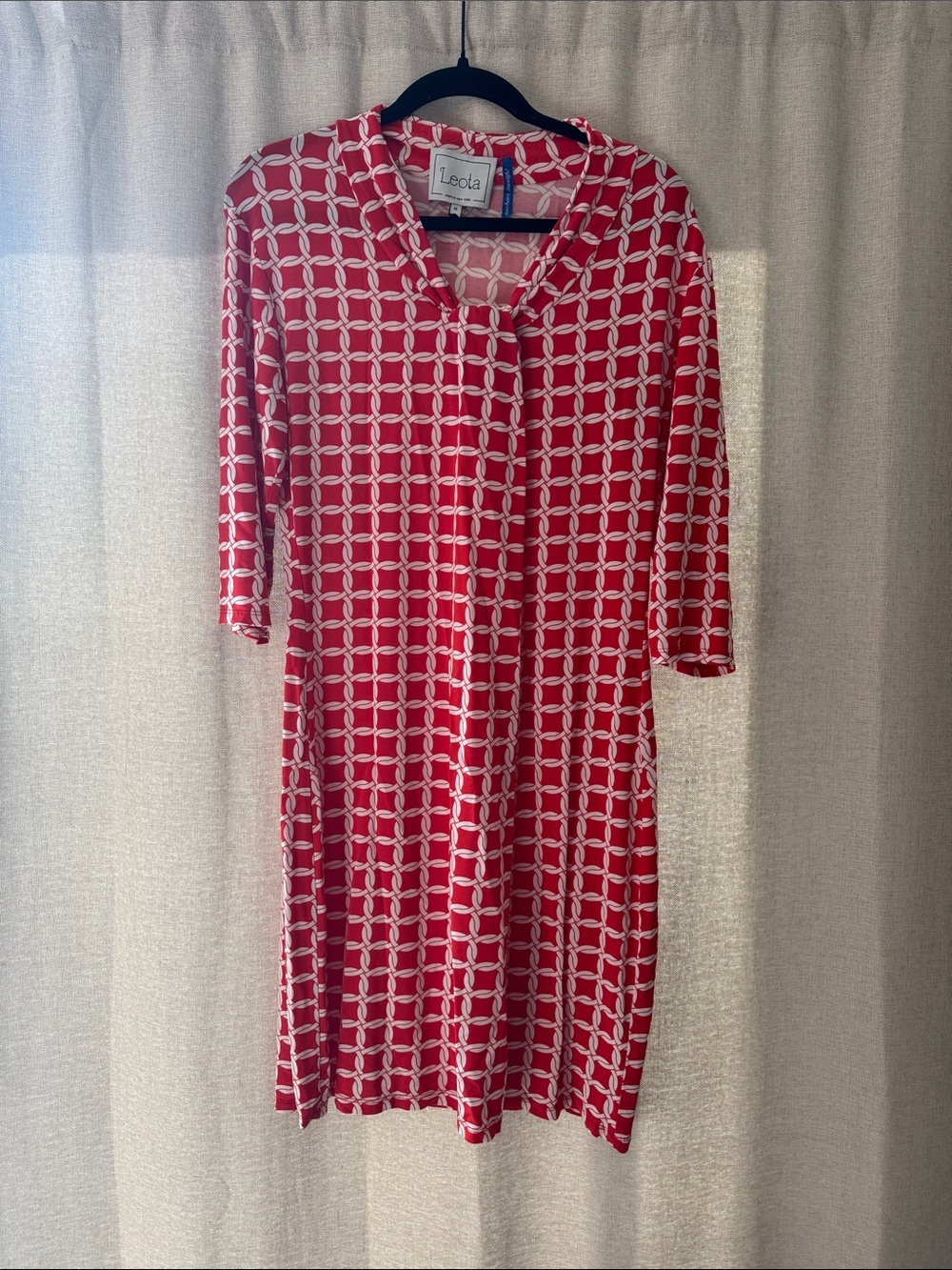 Leota Red and Cream Geometric Knee Length Shift Dress Size Medium